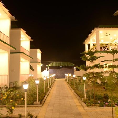 Jaldapara Forest Tourist Lodge Jftl Madari Hat Екстериор снимка