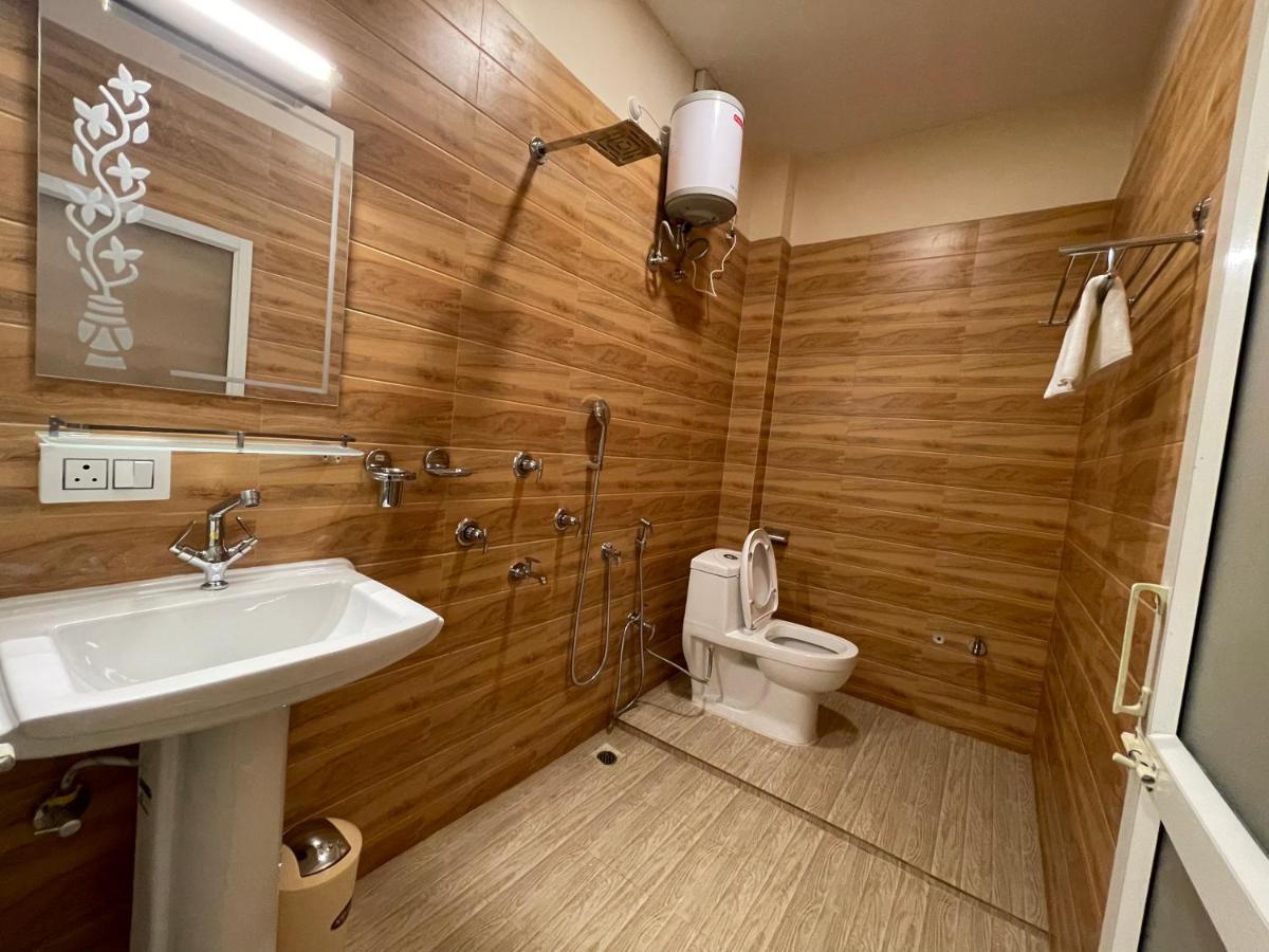 Jaldapara Forest Tourist Lodge Jftl Madari Hat Екстериор снимка
