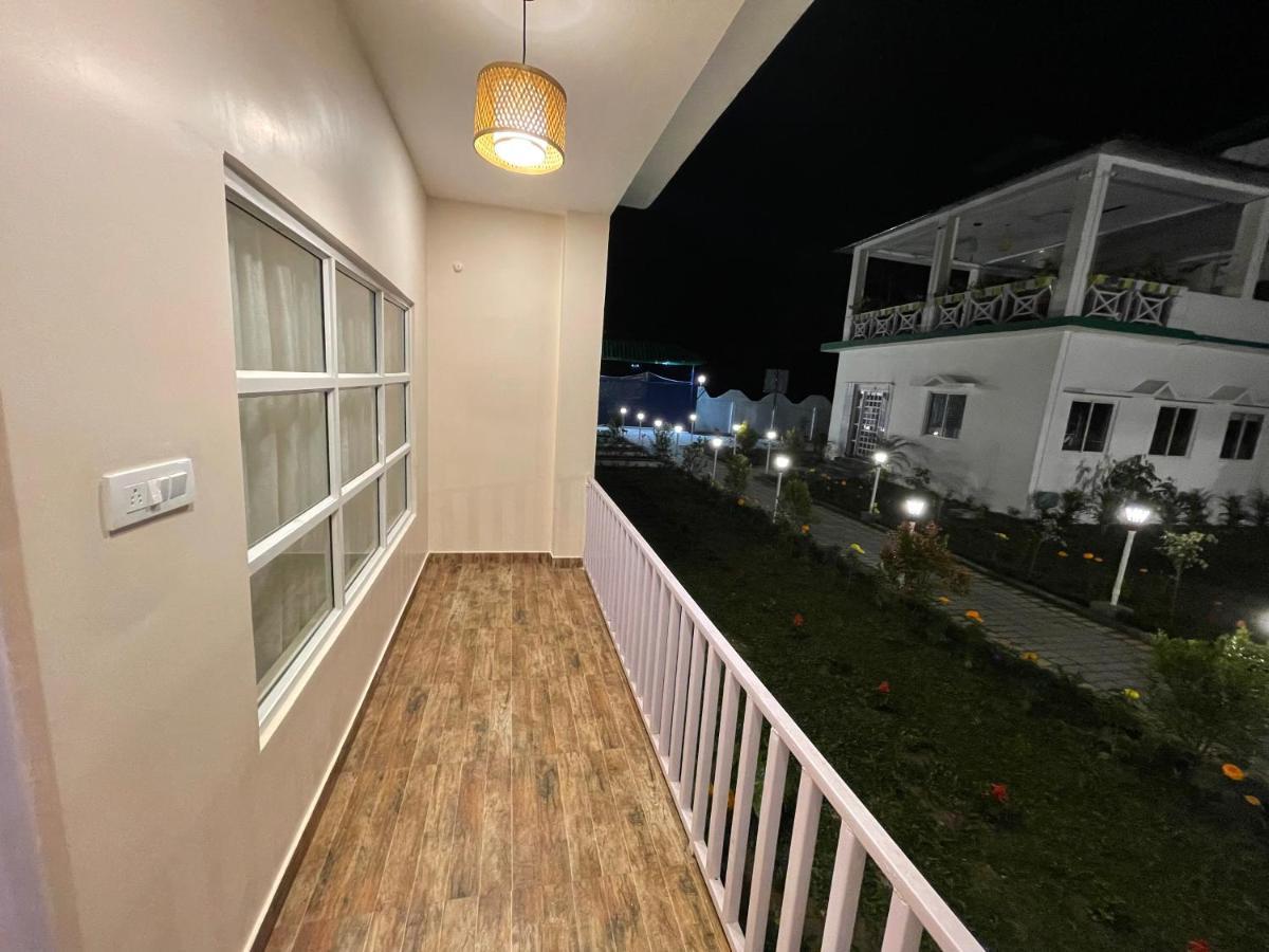 Jaldapara Forest Tourist Lodge Jftl Madari Hat Екстериор снимка