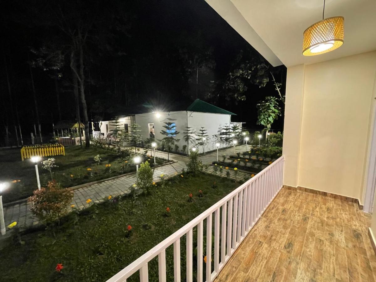 Jaldapara Forest Tourist Lodge Jftl Madari Hat Екстериор снимка
