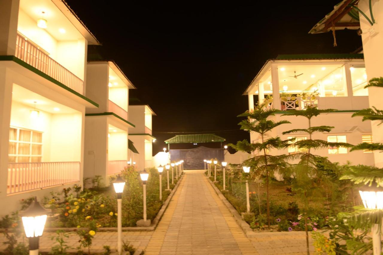 Jaldapara Forest Tourist Lodge Jftl Madari Hat Екстериор снимка
