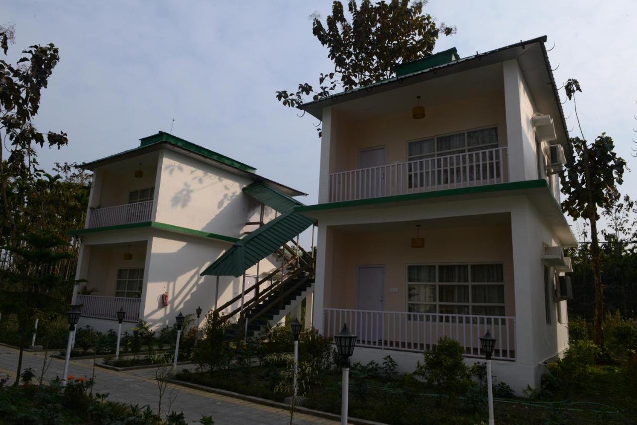 Jaldapara Forest Tourist Lodge Jftl Madari Hat Екстериор снимка